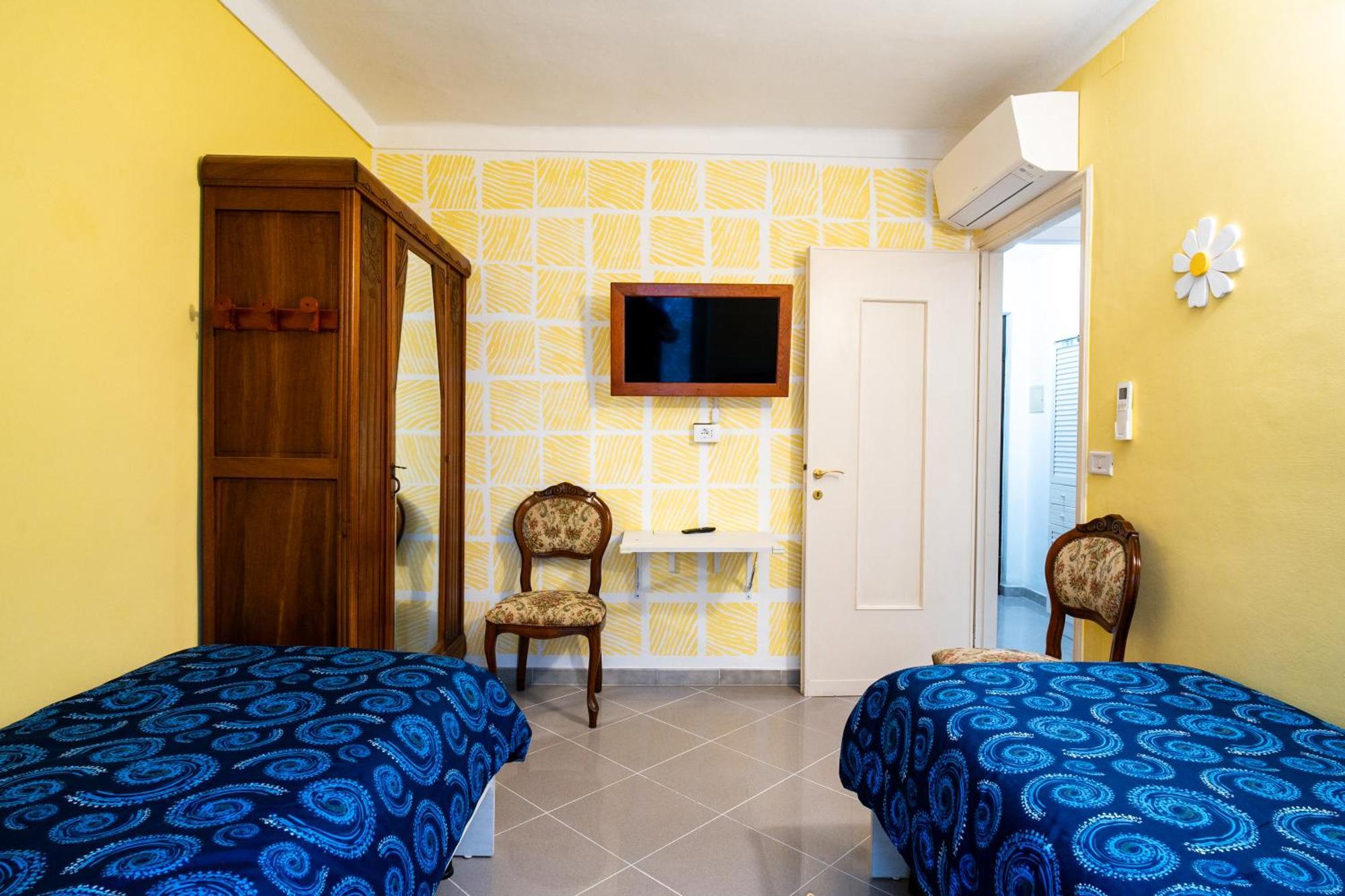 Casa Stefi Sunremo - Parcheggio Privato, 500 Mt Dalla Spiaggia San Remo Buitenkant foto