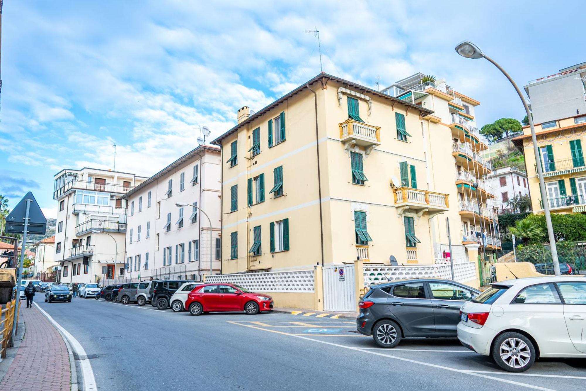Casa Stefi Sunremo - Parcheggio Privato, 500 Mt Dalla Spiaggia San Remo Buitenkant foto